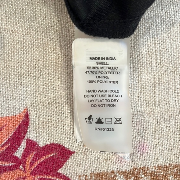 NWT Vince Camuto Gold  Metallic Halter Top Sz XS - Picture 4 of 6